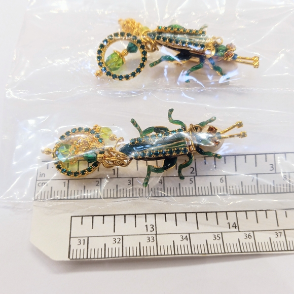 Lunch At The Ritz Grasshopper Clip Earrings NIP - Picture 4 of 4